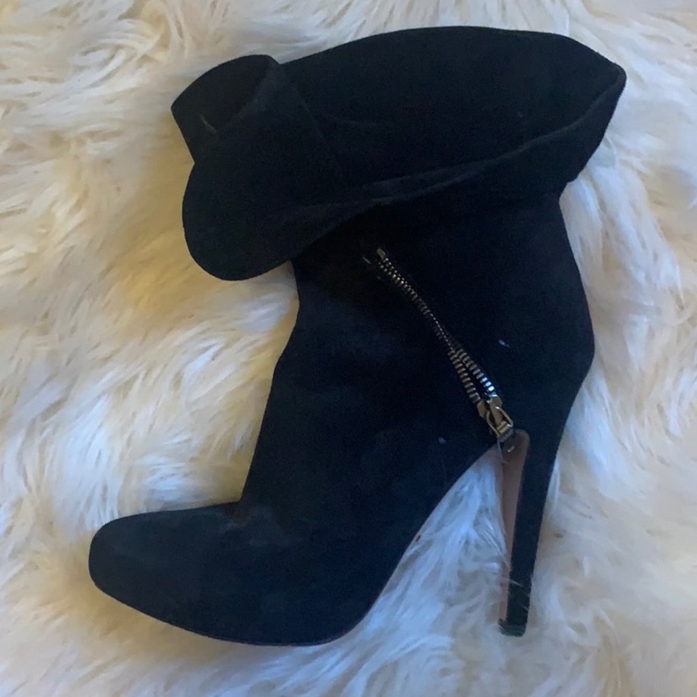 ⭐️SALE!⭐️PRADA Suede Booties